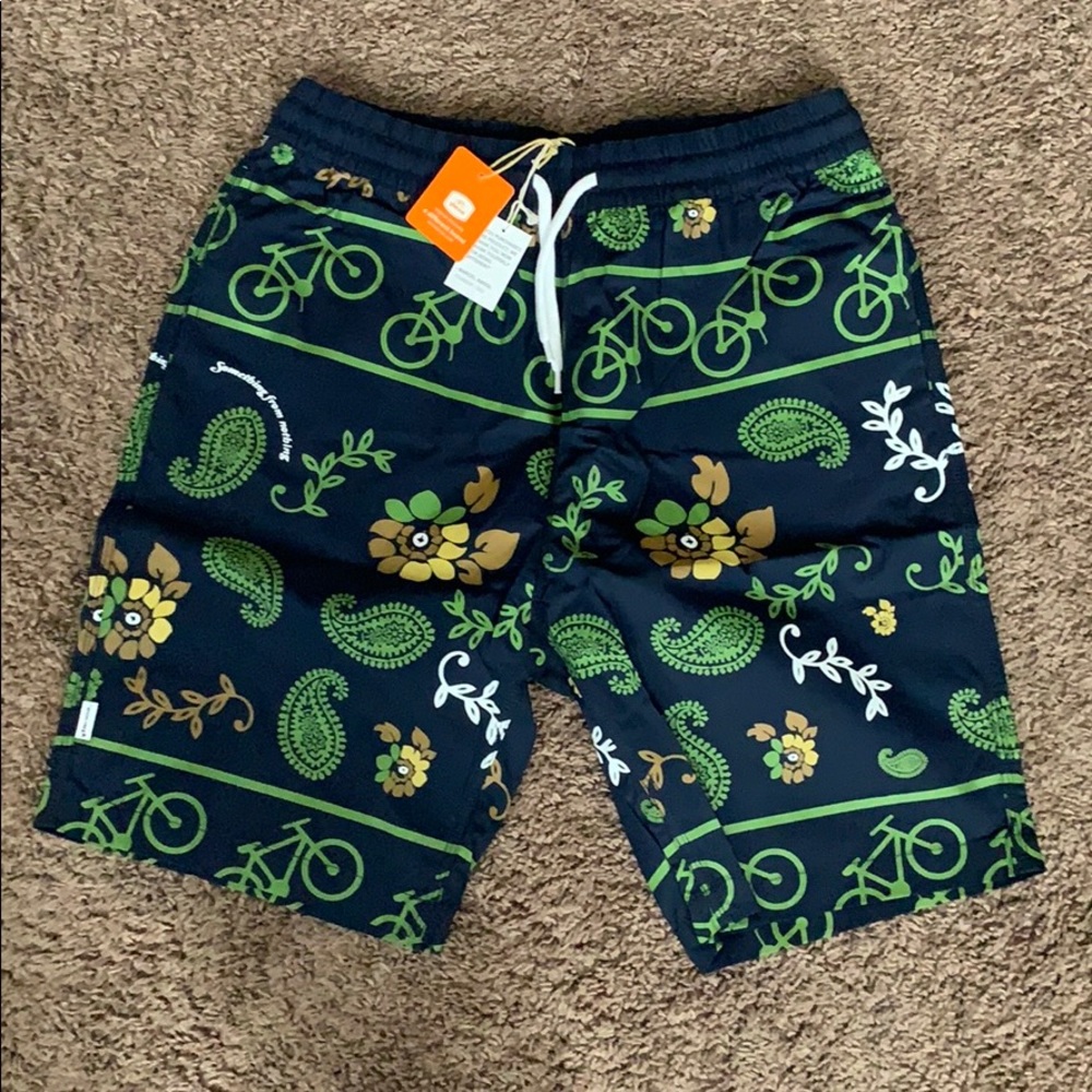 Society Board Shorts size L